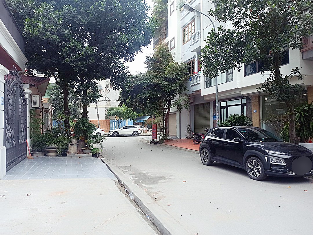 Bán nhà phân lô Tây Trung Hành, diện tích 60m 5 tầng Thang Máy, giá 8 tỉ xịn sò