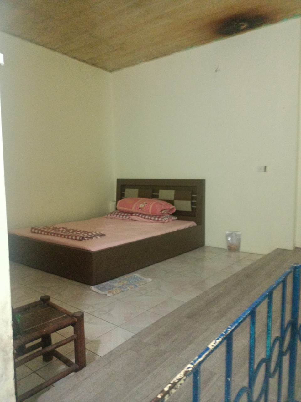Bán Nhà Ngõ 101 Hào Nam – Đê La Thành, 30m Ra Phố, Nhà 2 Tầng Đẹp DT: 20m, Giá: 1.88 Tỷ