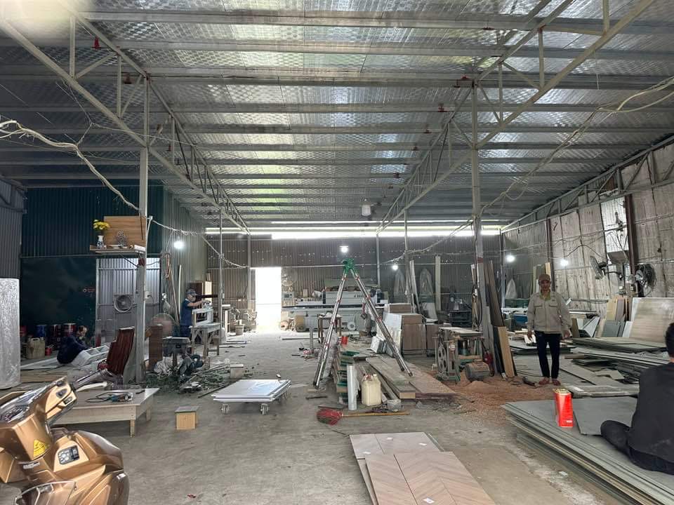 Cho thuê kho xưởng tại Tạ Thanh Oai, Thanh Trì, Hà Nội. Gần cầu Tó, giao thông thuận tiện 560m giá 16 triệu