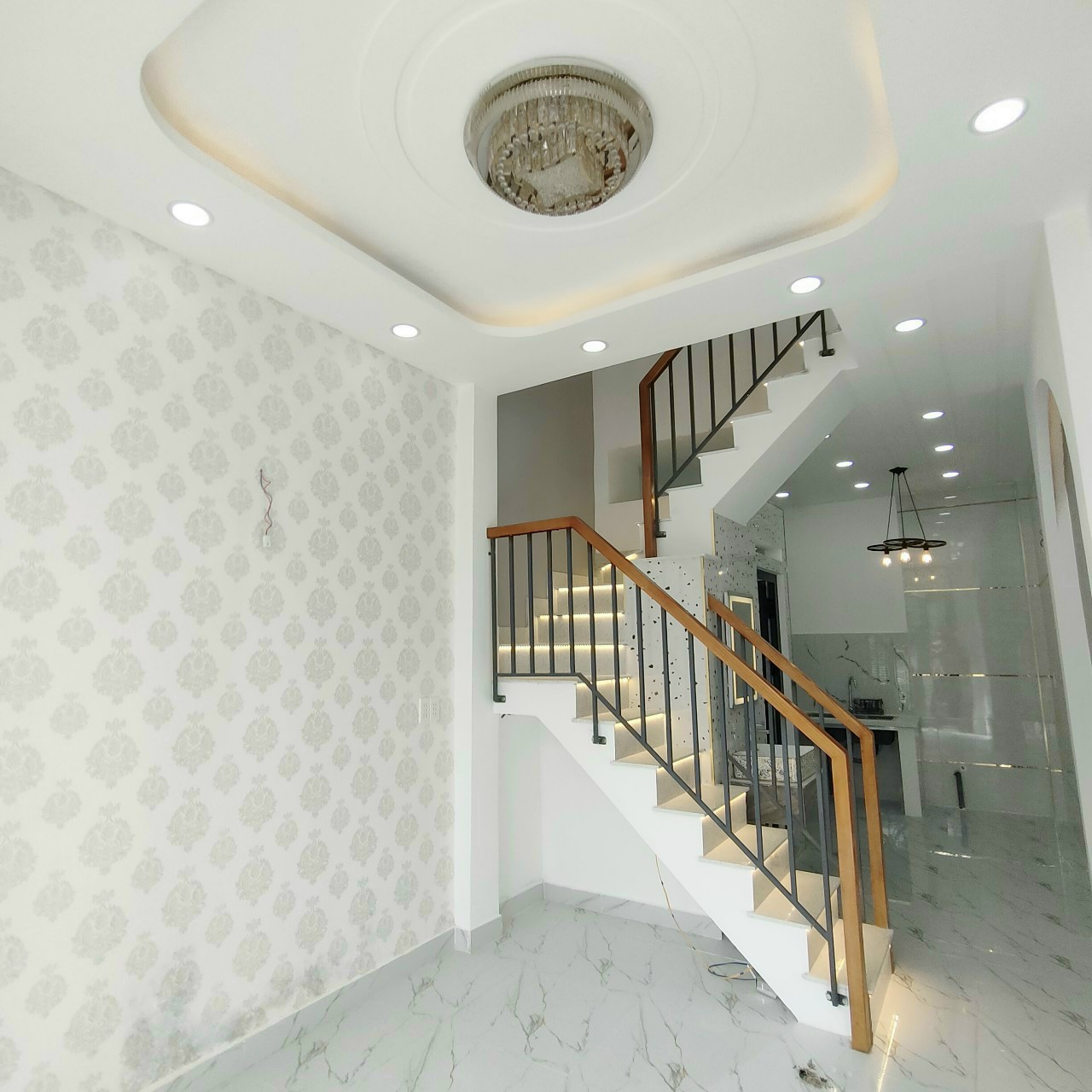 Bán nhà mới xây hẻm 1 trục đường số 8 - P11 Gò Vấp