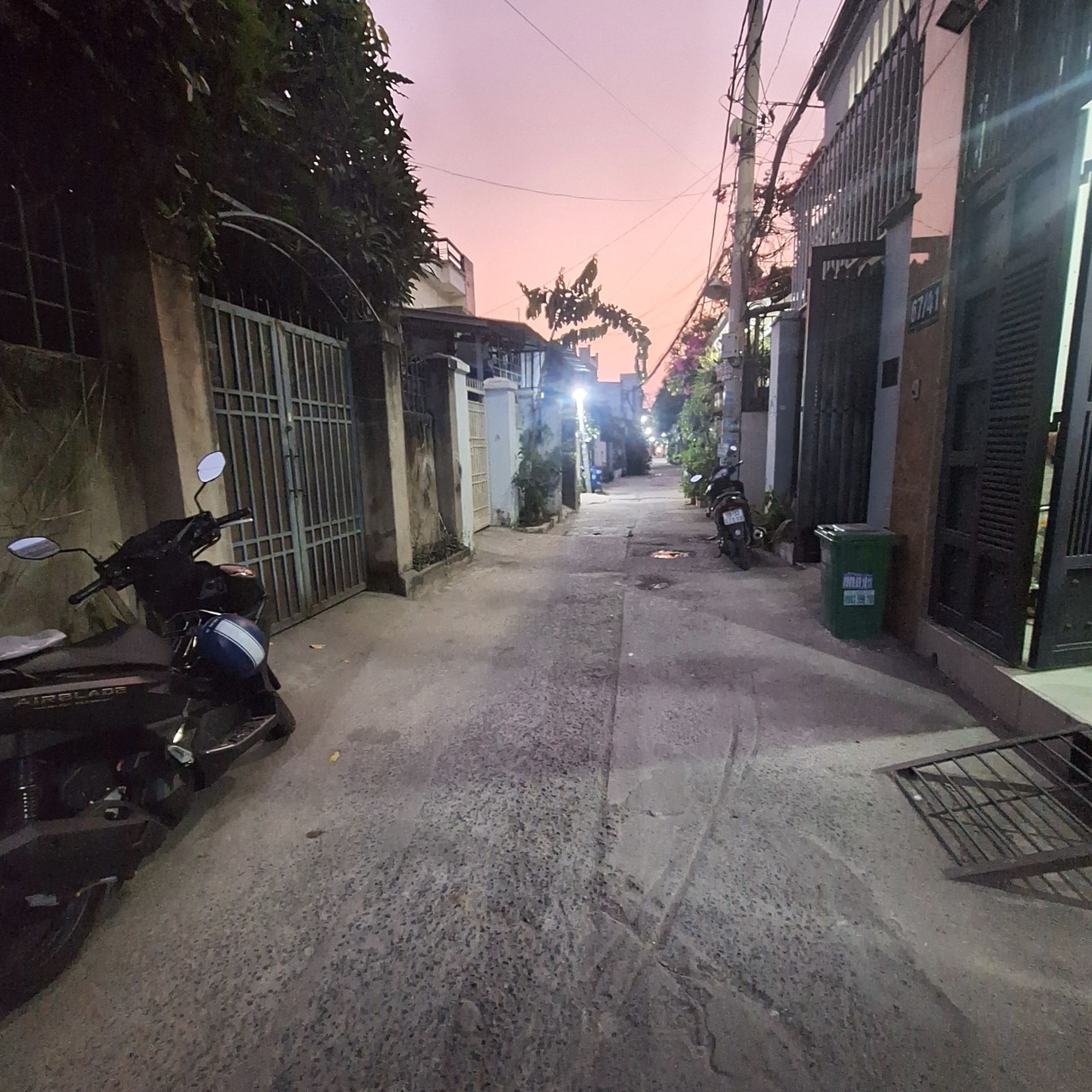 HIỆP BÌNH – HẺM 4M - BA GÁC THÔNG - TƯƠNG LAI RA MẶT TIỀN - CHỈ NHỈNH 4 TỶ.