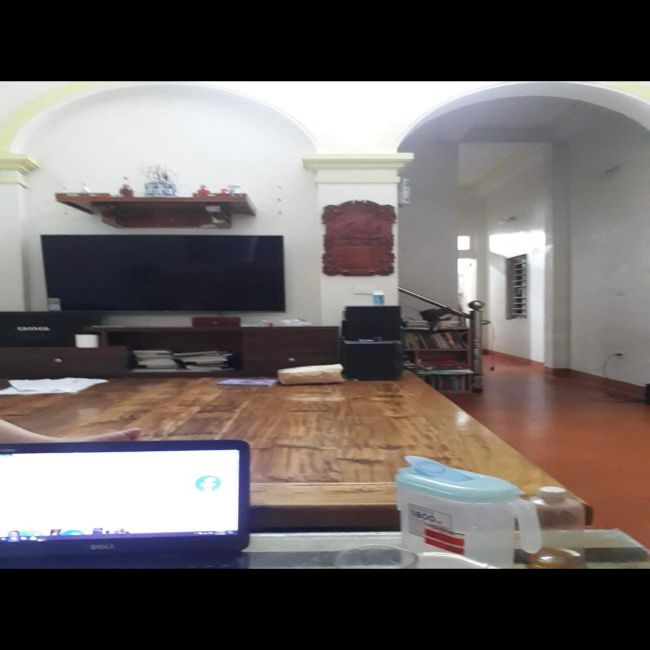 Chính chủ cần bán căn nhà mái bằng tại địa chỉ: Ngõ 28, Đường Bến, Xã Đông La, Huyện Hoài Đức