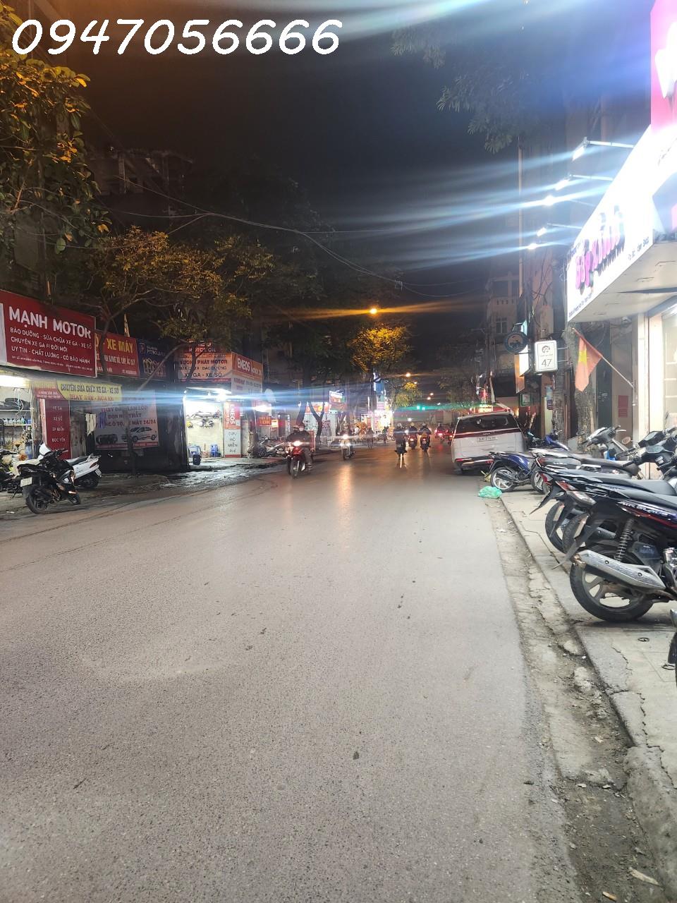 B án nhà Mặt phố Nguyễn Ngọc Nại , vị trí Vip , 125m² nhà 5 tầng , mặt tiền 6m giá 25.5 tỷ