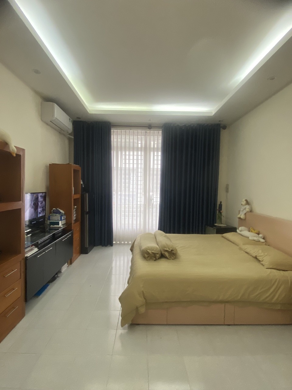 Nhà bán hẻm xe hơi 284/ Lý Thường Kiệt P14, Q10 .