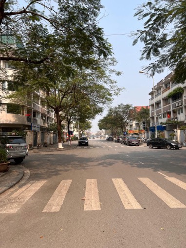 Cc cần bán căn LK,Khu ĐT, An Hưng - Hà Đông DT 83m x 4T, MT5m. SĐCC. Giá 15,5 tỷ, Lh: 0964769643