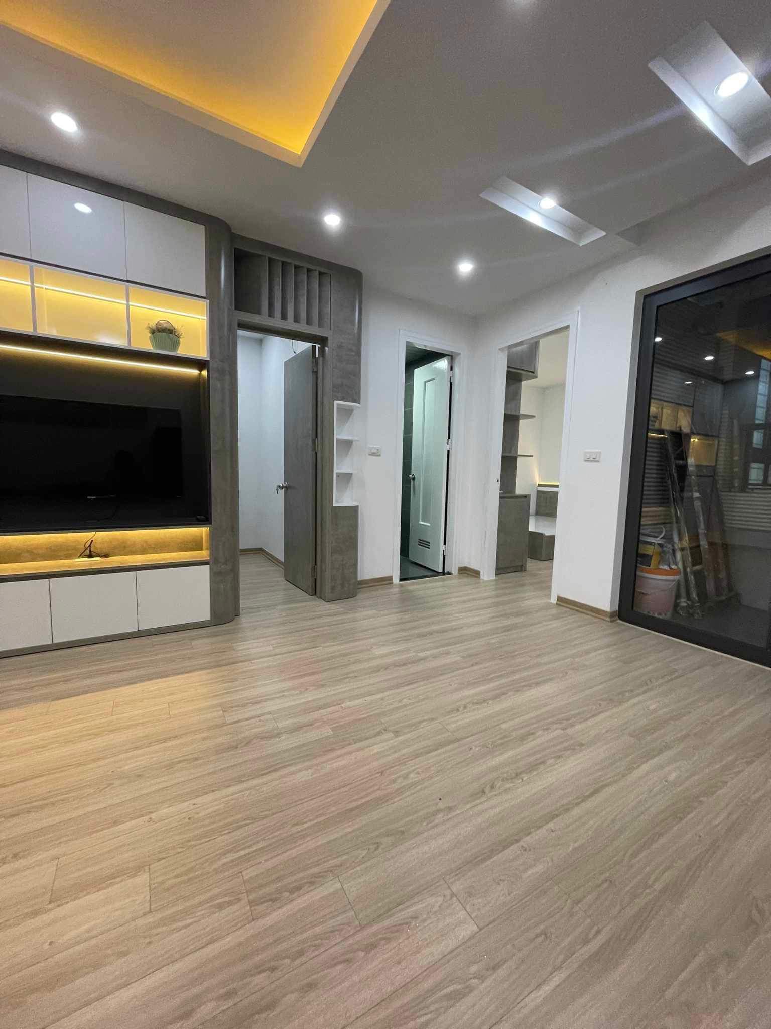 Chính chủ bán căn hộ cc 48 mét mới ở luôn 2 ngủ 1ty499tr