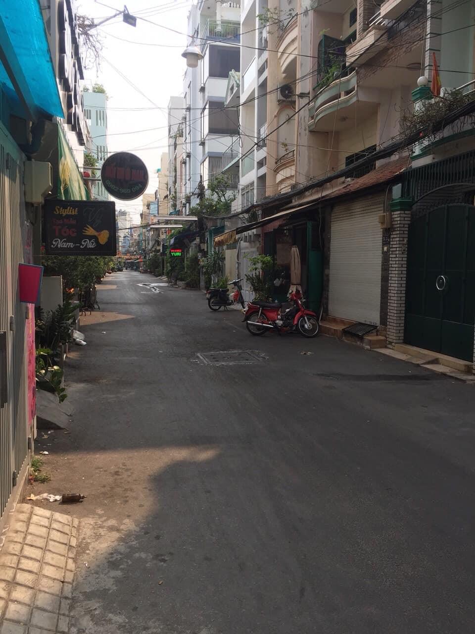 BÁN NHÀ 106m2 - XE HƠI NGỦ TRONG NHÀ - BÙI VĂN BA Q7