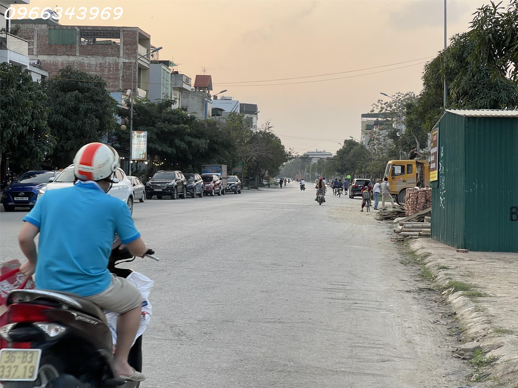 BÁN ĐẤT NỀN HÀNG CAU HỢP LỰC.CÓ SỔ RIÊNG, XÂY ĐƯỢC NGAY. LH: 0966343969