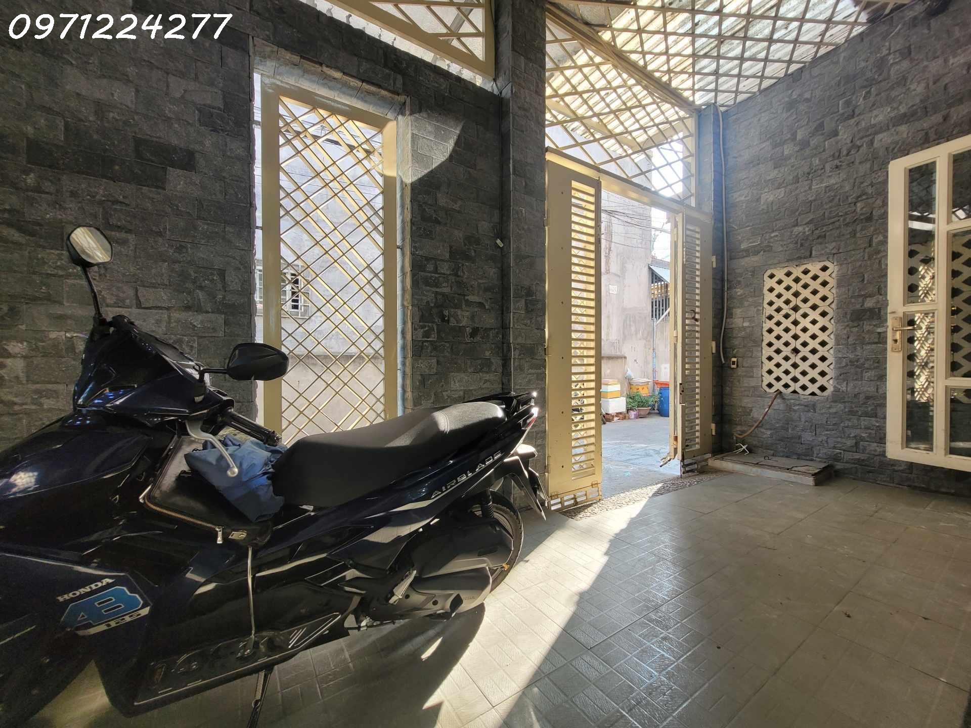 BÁN NHÀ - ĐƯỜNG SỐ 8 - LINH XUÂN - THỦ ĐỨC 72M2 ( 6 X 12 ) 3 TẦNG+ 4PN + 4WC - NHÀ MỚI ĐẸP - HOÀN CÔNG CHUẨN - Ô TÔ