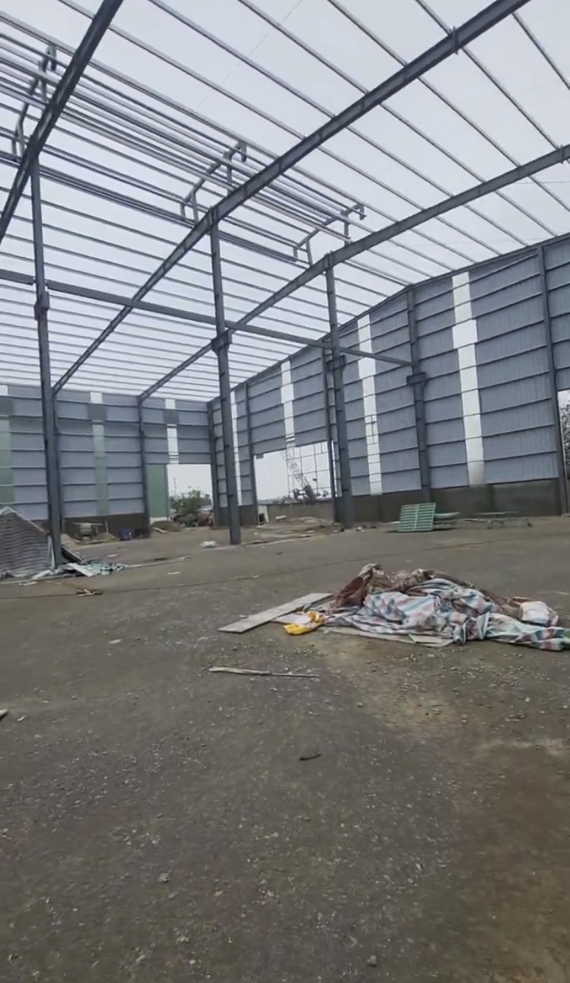 !! CHÍNH CHỦ CHO THUÊ 2500M2 KHO XƯỞNG NGAY TRÊN TRỤC ĐƯỜNG 379, HƯNG YÊN – Liên hệ: 0973933696 – 0986271425