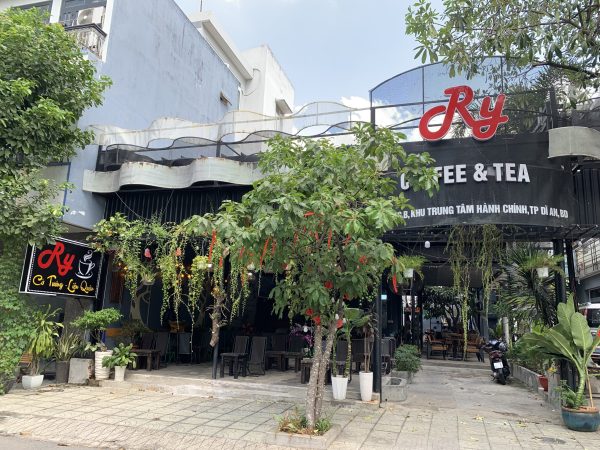 Bình Dương, Quán Cafe S/Vườn 300 m2 Sang Bao Rẻ Giá Hời Chỉ 98 tr ( 10m x 30m ), Kiếm Đâu Ra Tel : 0989774975