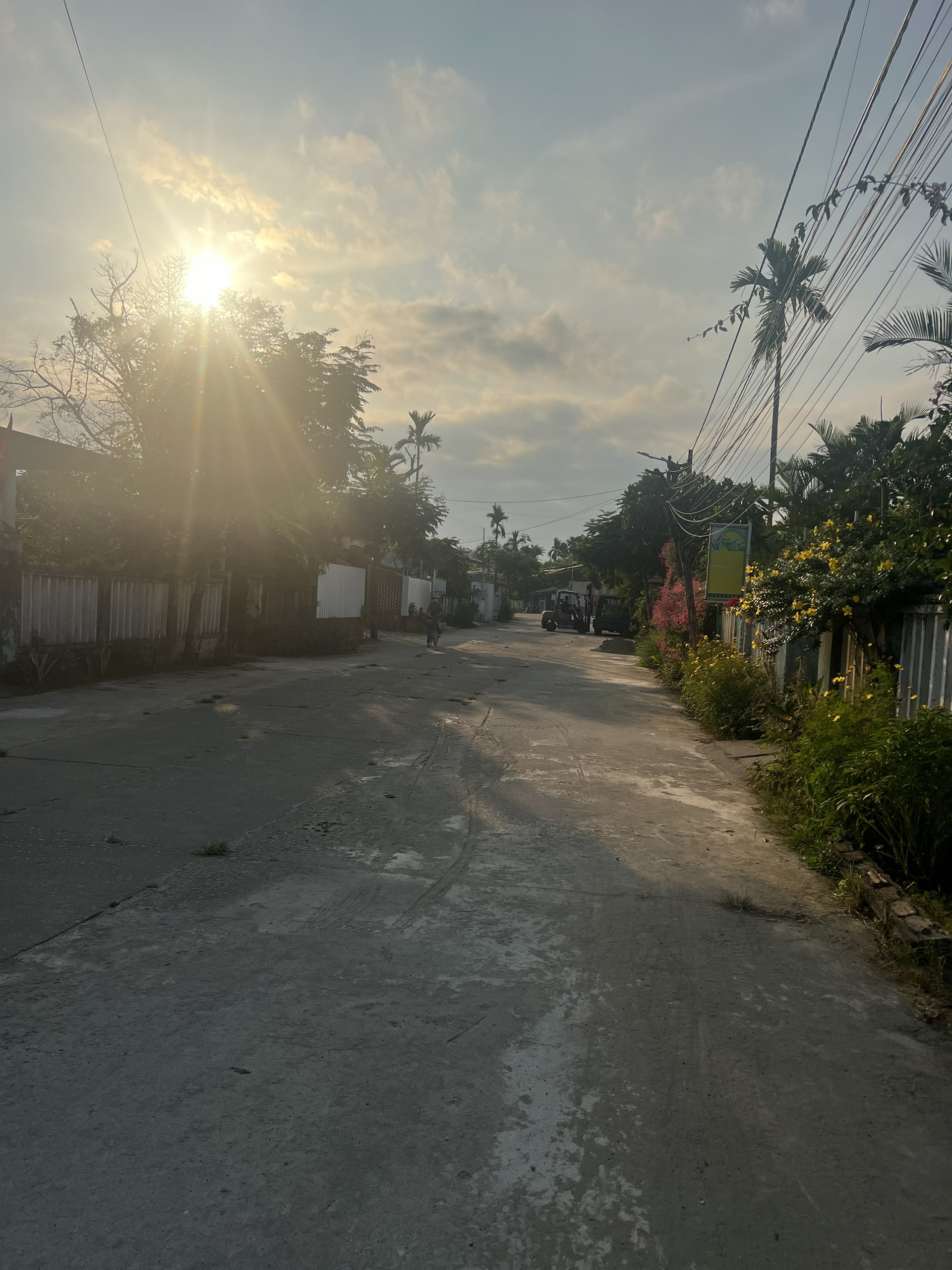 BÁN NHANH LÔ GÓC 2 MẶT TIỀN THÍCH HỢP LÀM NHÀ VƯỜN