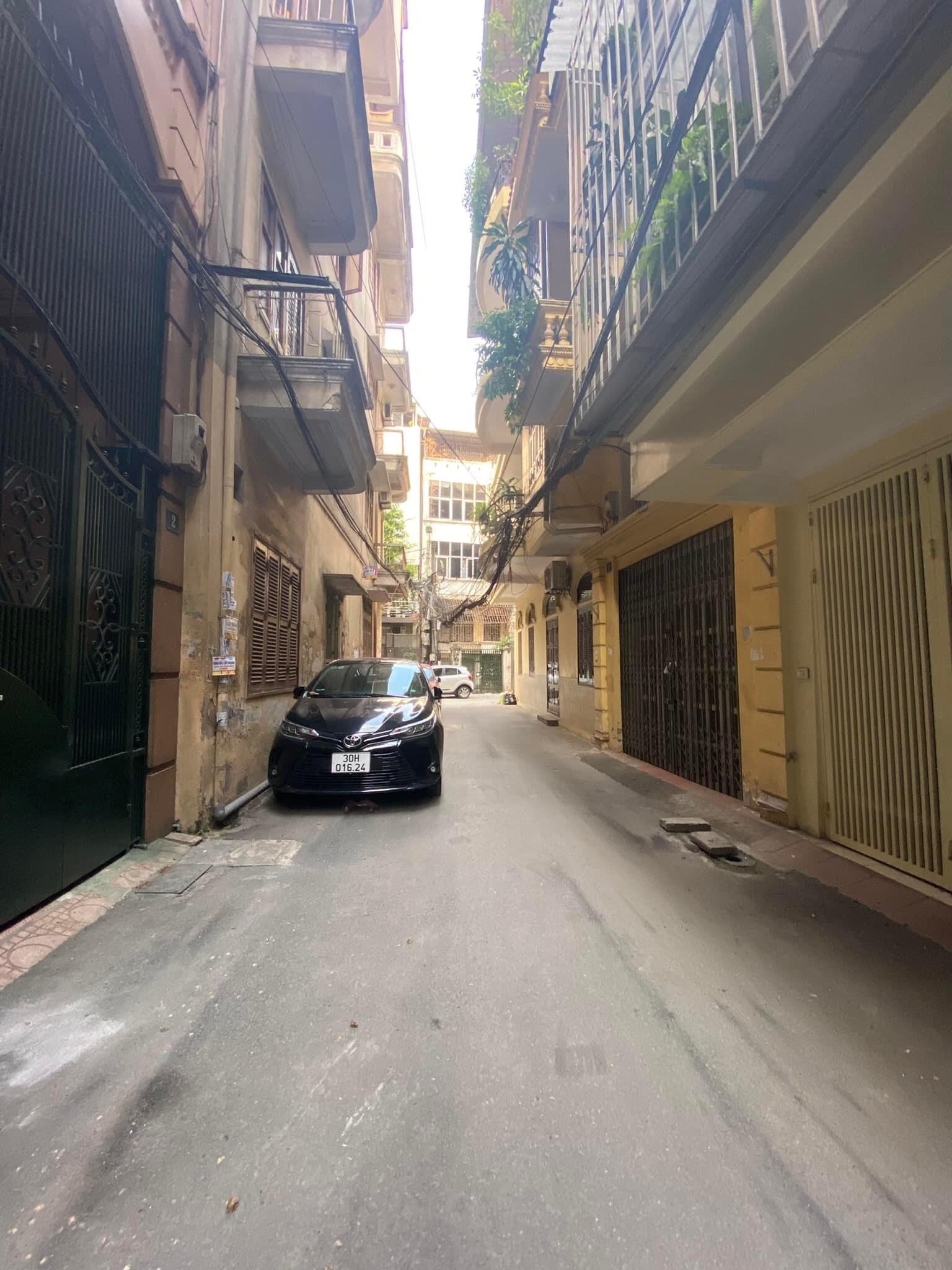 NHÀ OTO TRÁNH NGUYỄN PHÚC LAI, ĐĐ, 48M*4TANG, MT 4M, PHÂN LÔ, NGÕ THÔNG, CHÀO 12,8 TỶ