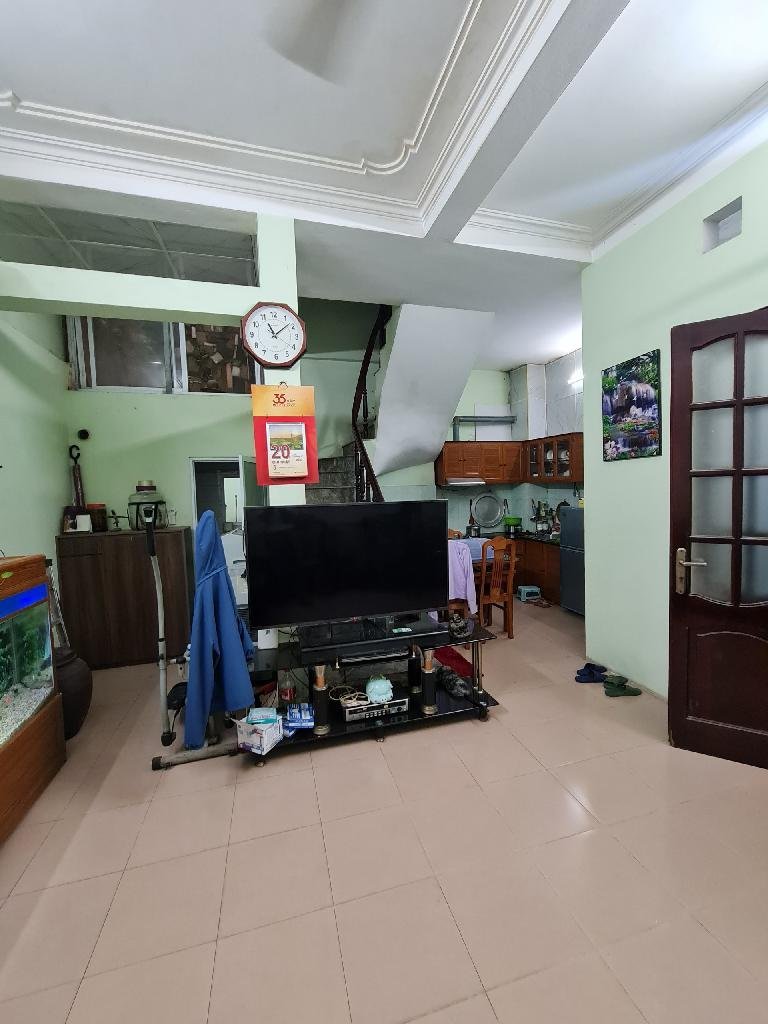 KHU VỰC TẬP TRUNG NHIỀU TRƯỜNG ĐẠI HỌC LỚN - GẦN ROYAL CITY - AN SINH TUYỆT VỚI - GÍA CỰC RẺ.