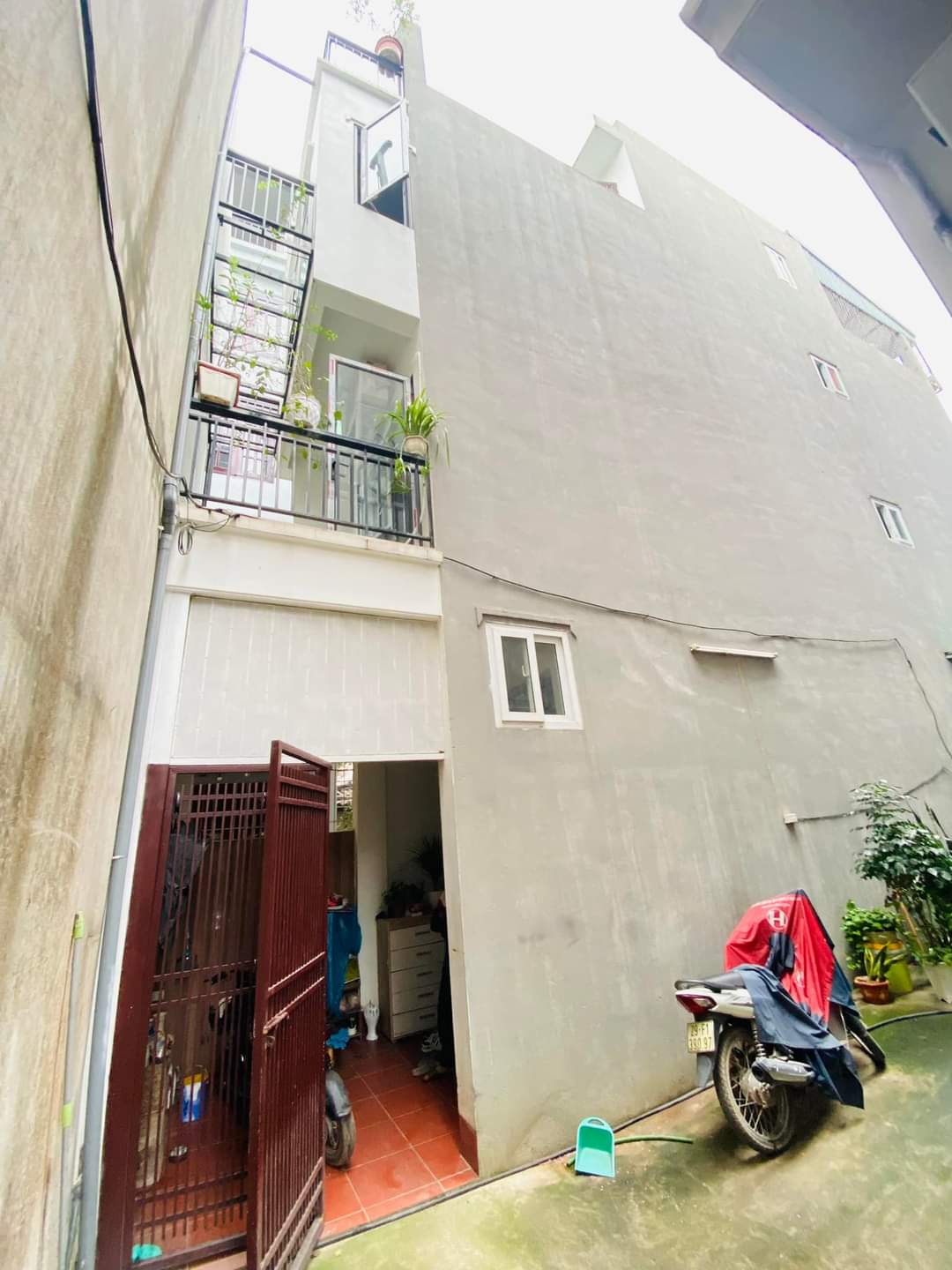 Hà Nội.. Gấp Bán căn nhà..Chủ gửi sổ Ngân Hàng..