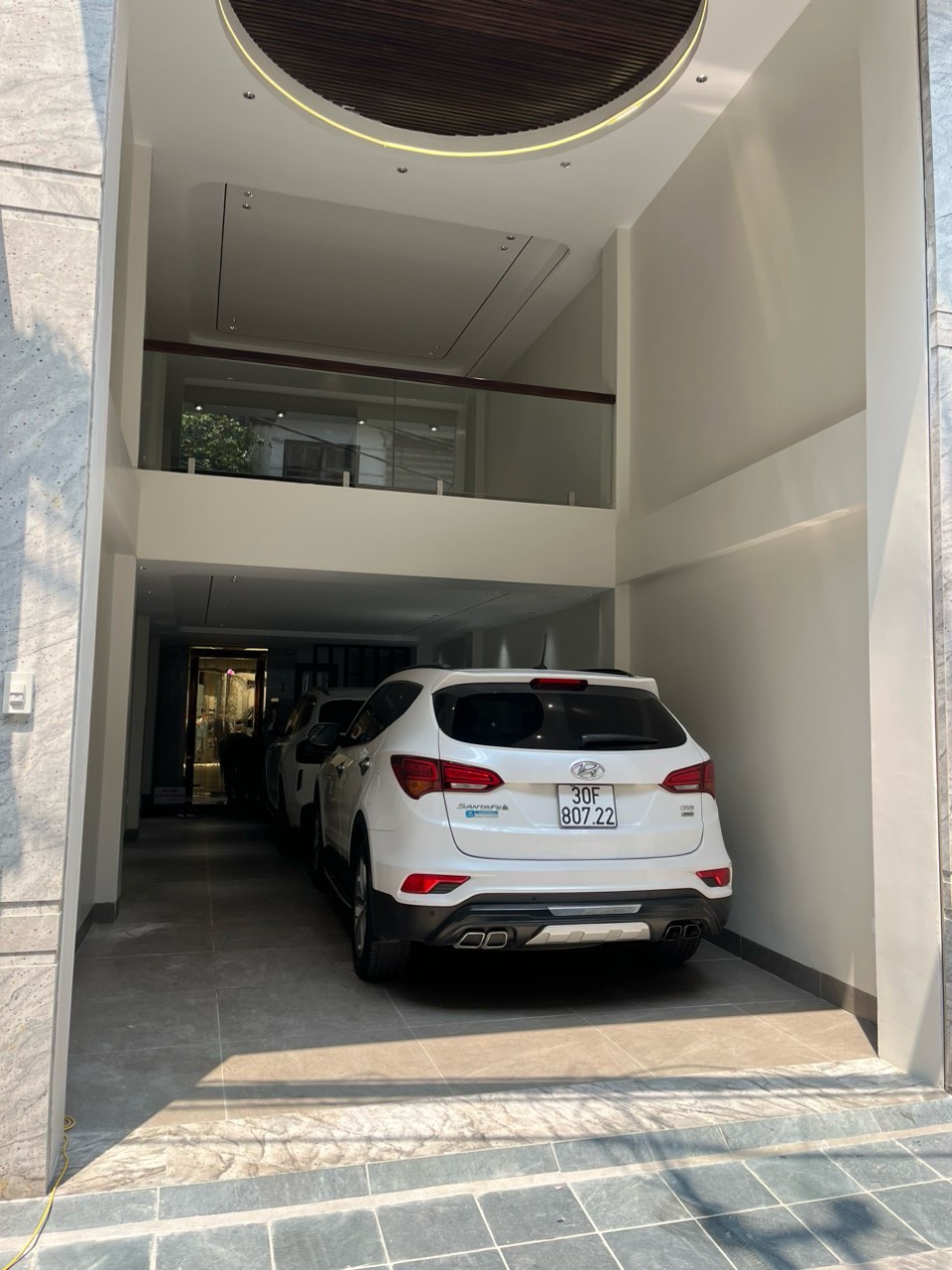 CỰC HIẾM!!! nhà Nguyễn Sơn-hướng Đông Nam, 64m x 7 tầng, ôtô tránh, gara, thang máy hiện đại, full nội thất cao cấp