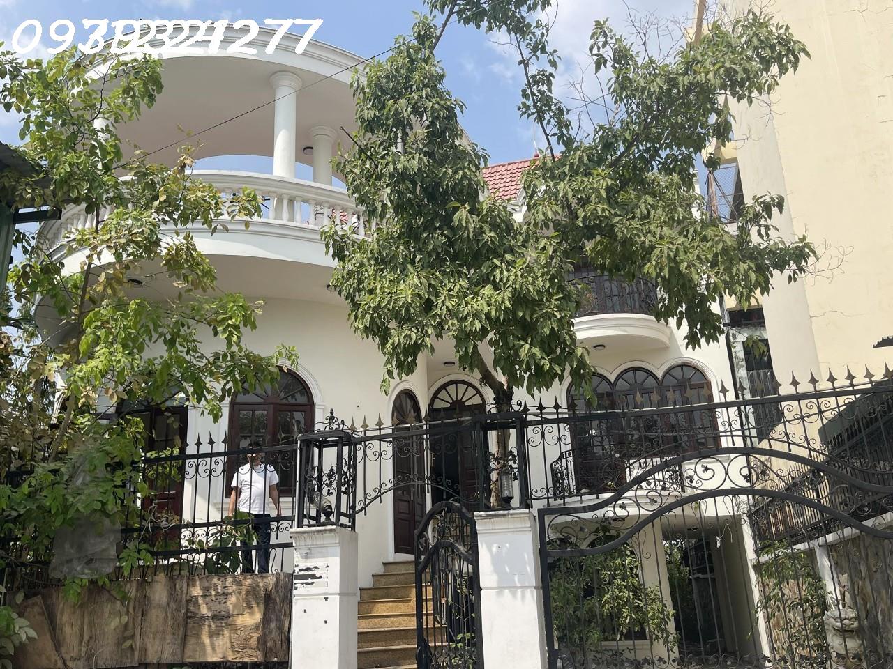 BÁN CĂN BIỆT THỰ KIẾN TRÚC HIỆN ĐẠI - KHA VẠN CÂN - HIỆP BÌNH CHÁNH - THỦ ĐỨC - DT 306M2 ( 20 X 20 ) 3 TẦNG