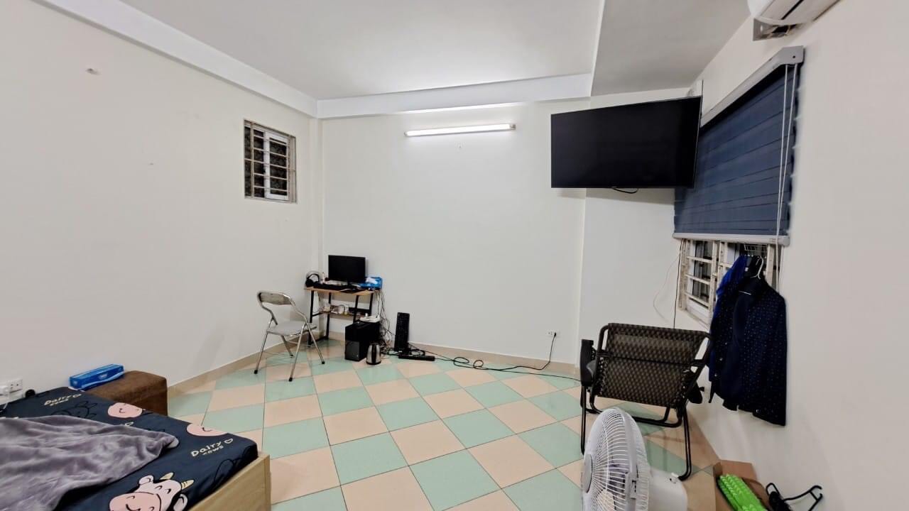 Bán nhà Ái Mộ Long Biên 31m 4T nhỉnh 3,7 tỷ oto đỗ cửa,KD