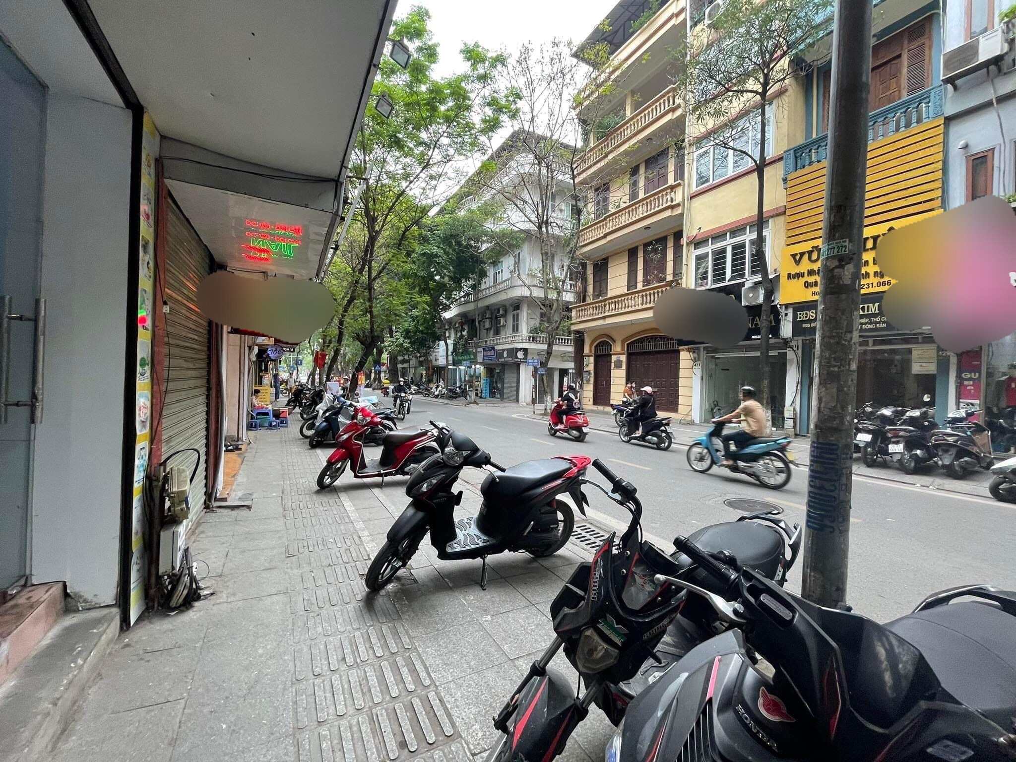 4 TẦNG MẶT PHỐ ĐỘI CẤN, BA ĐÌNH, 28M(T2:32M), VỈA HÈ KINH DOANH, SỔ VUÔNG, CHÀO 7,05 TỶ