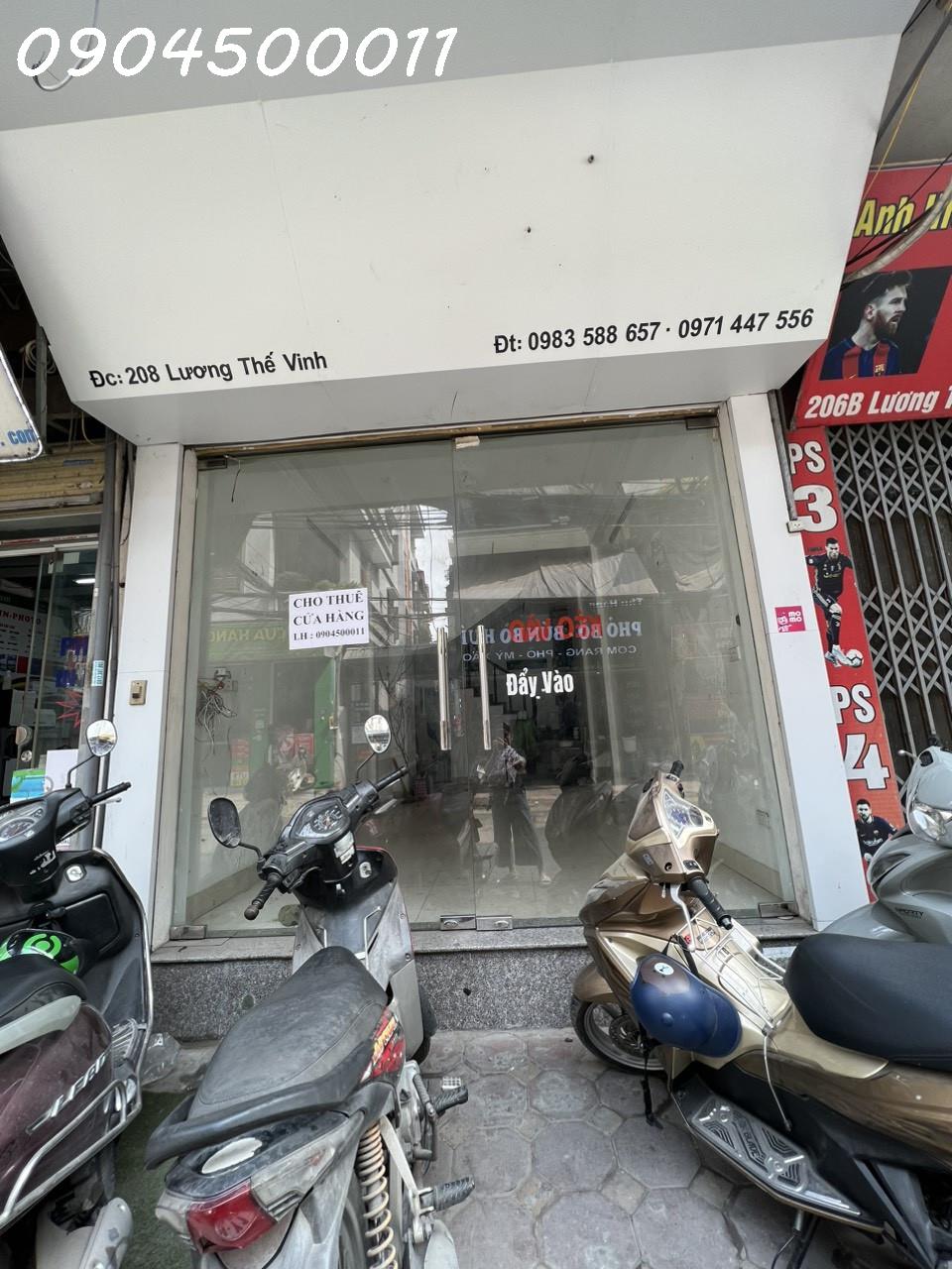 Cho thuê cửa hàng kinh doanh mặt đường đẹp 208 Lương Thế Vinh, Thanh Xuân, Hà Nội.