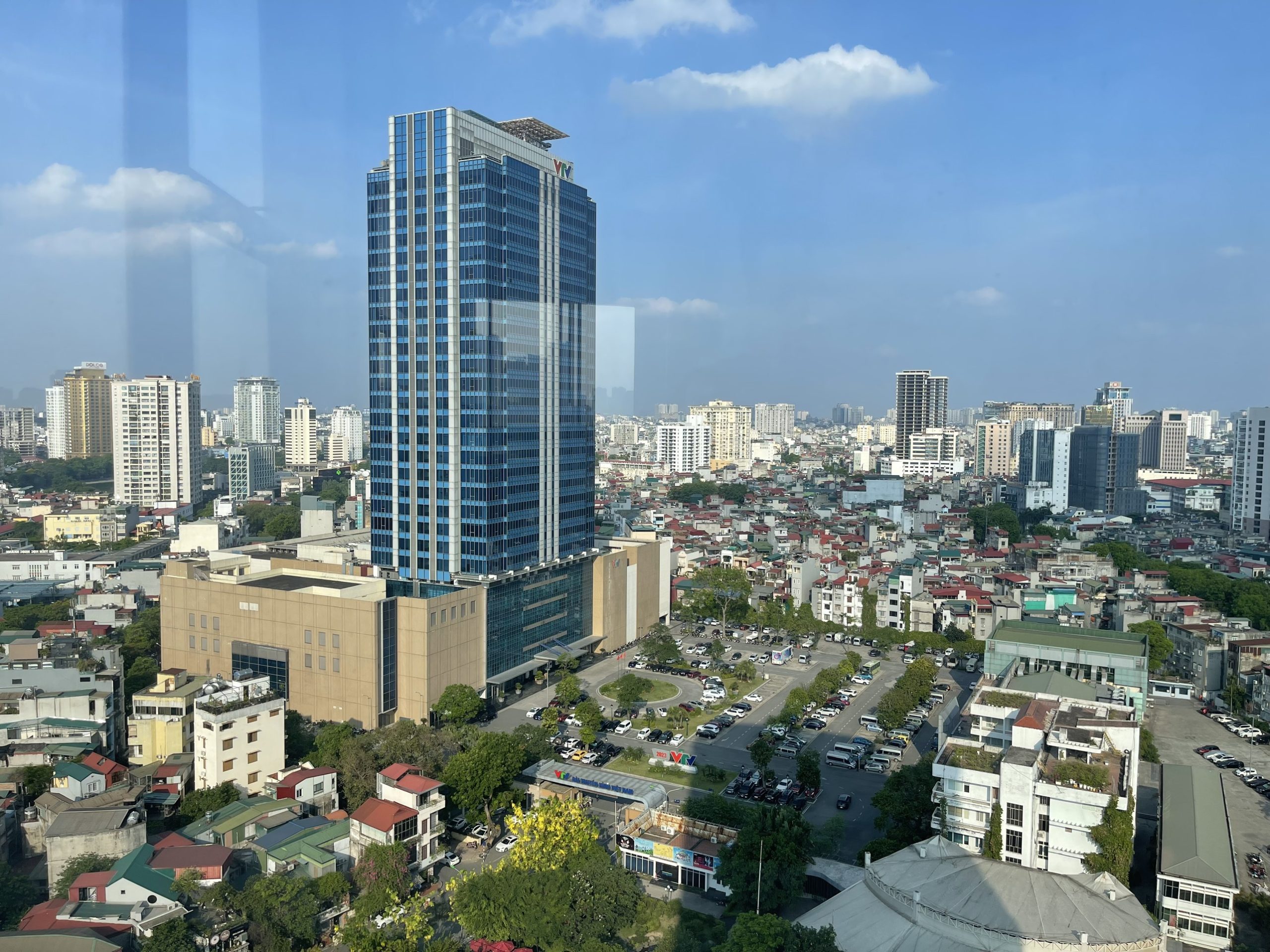 Cho thuê văn phòng logistics, du lịch, 250m2, 500m2 tòa Ngọc Khánh Plaza, quận Ba Đình