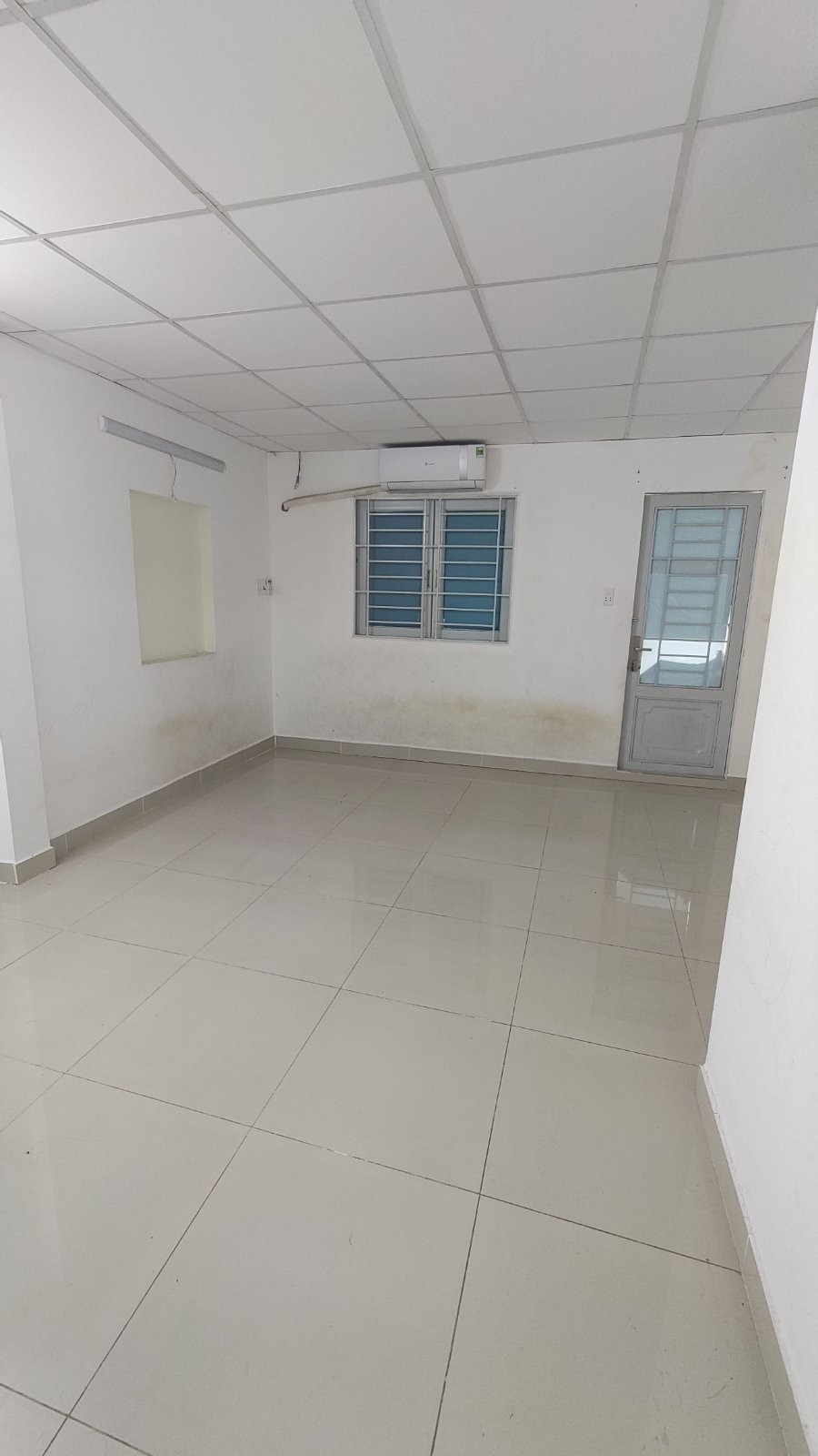 BÁN NHÀ ÂU CƠ P10 TÂN BÌNH - 4.9X12 - 50M RA MẶT TIỀN - 3.X TỶ