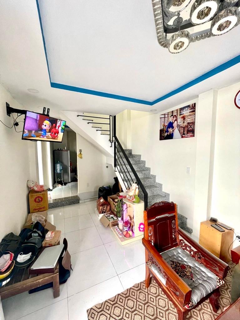 NHÀ ĐẸP - NỞ HẬU - SÁT MẶT TIỀN - GIÁP Q6. Tỉnh Lộ 10,An Lạc A ,Bình Tân .DT 37m2 x 2 tầng (5 x 9). NỞ HẬUGIÁ 3.34 TỶ