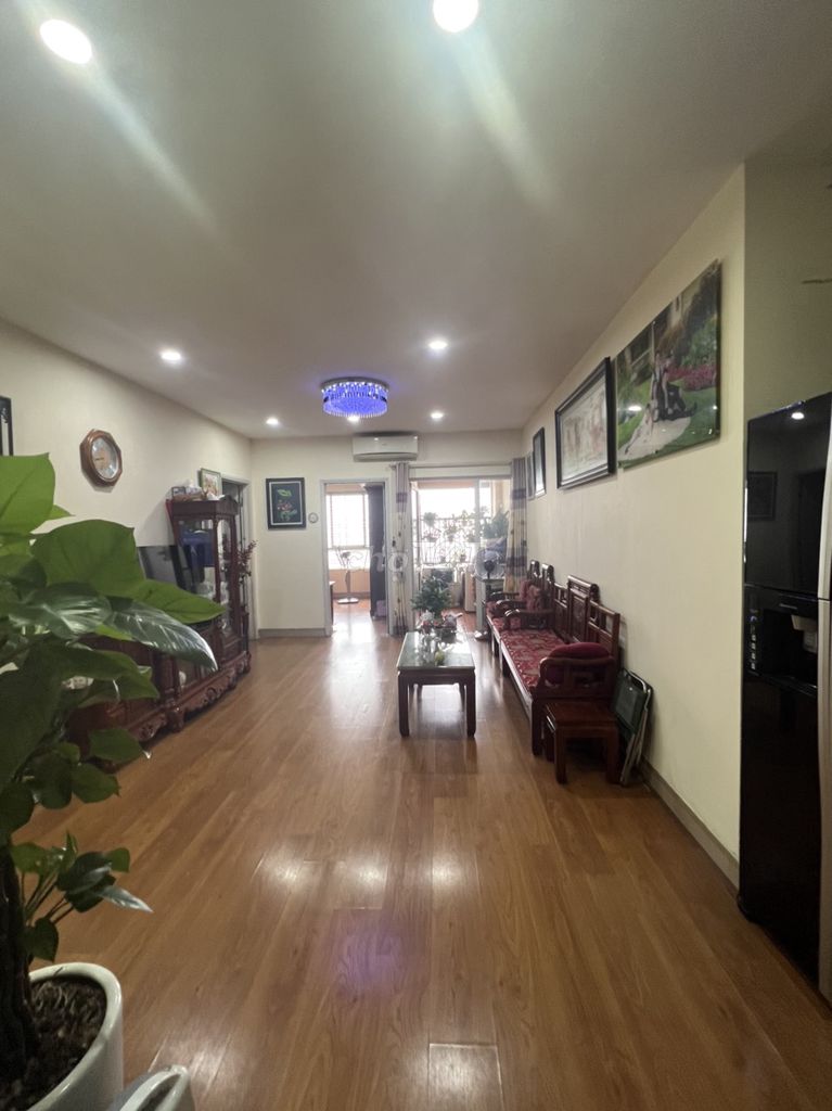 Cần bán căn hộ chung cư diện tích 80m2, có 2 PN tòa Hemisco, quận Hà Đông