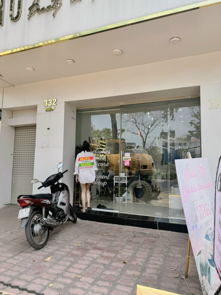 SANG NHƯỢNG TIỆM NAIL – MI – TÓC