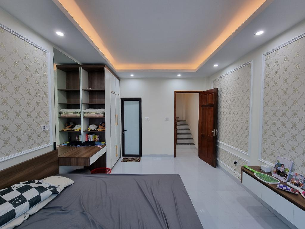 38m2 NHÀ MỚI, THIẾT KẾ HIỆN ĐẠI, ô tô đỗ cửa, ngõ nông thông ra KĐT, nhỉnh 3 tỷ