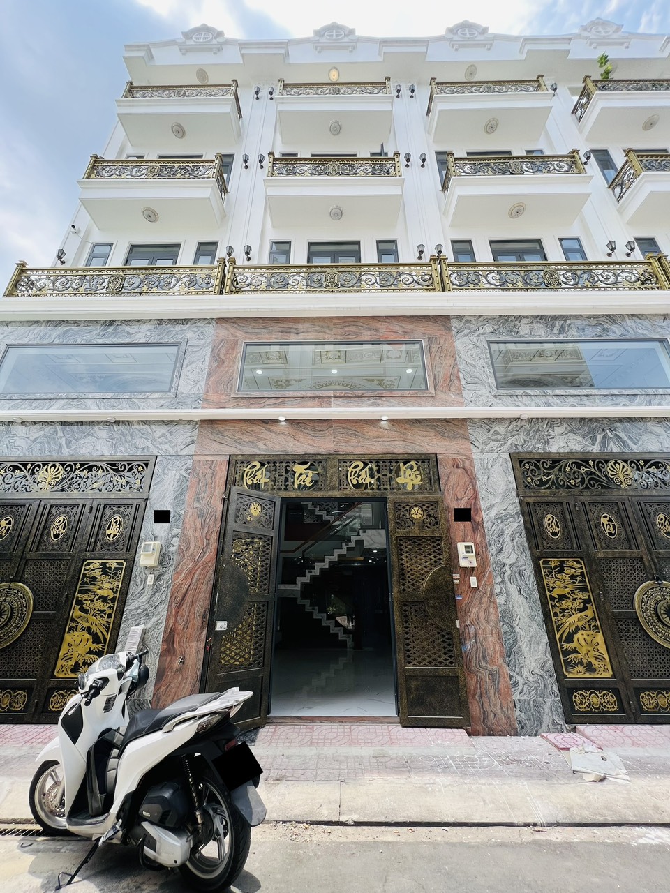 Bán Nhà Bình Tân Đường 7m Mã Lò – Lê Văn Quới 50m2 5 Tầng Giá Rẻ 5.5 Tỷ LH: 0813123205