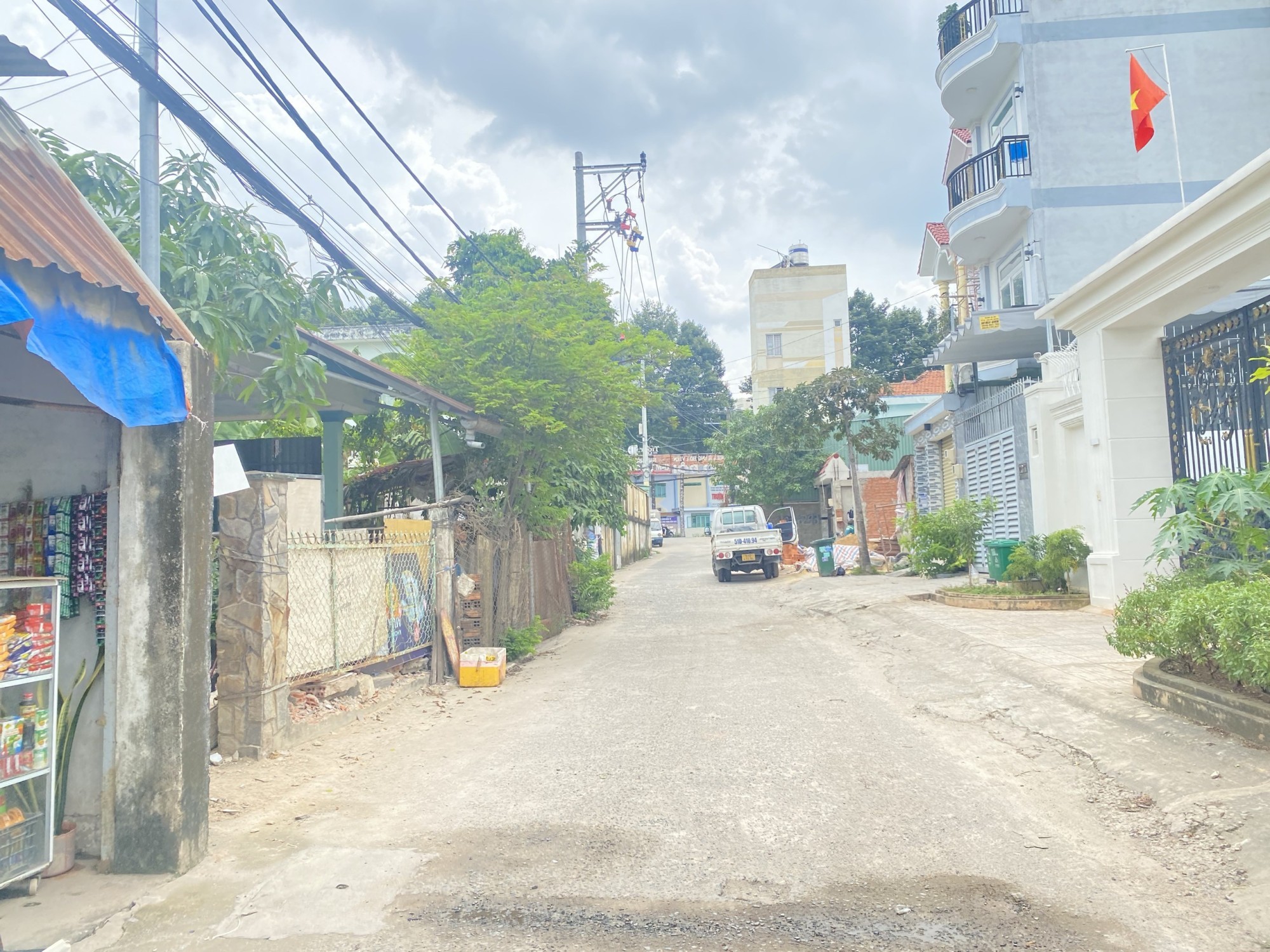 Bán nhà Q9 – Tăng Nhơn Phú B _ Đình Phong Phú _ 84m2, 1 trệt , lầu Rẻ nhất khu khực _ Chỉ 4 tỷ