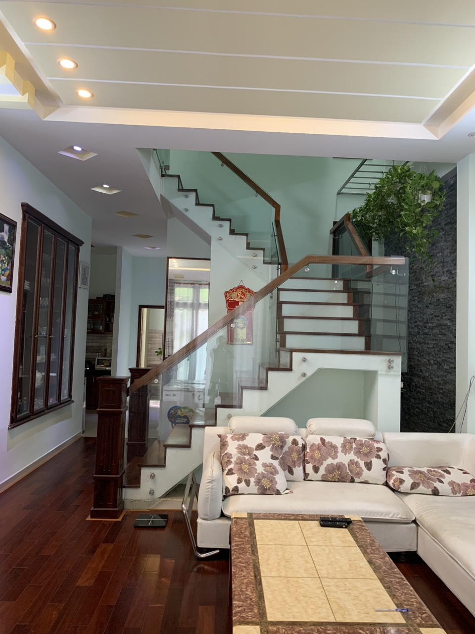 ♣ MT Hoà Xuân gần Cầu Nguyễn Tri Phương, 200m2, 3 tầng, sân vườn, sân thượng