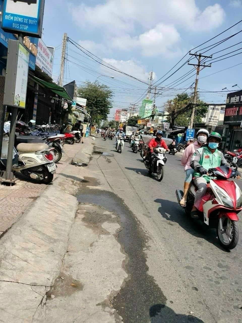 Bán nhà mặt tiền đường NGUYỄN ẢNH THỦ ,Q12.dt 4x23m, giá nhỉnh 7 tỷ