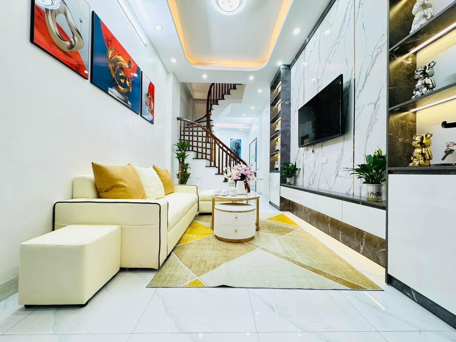 Bán nhà phố Thanh Nhàn, Hai Bà Trưng 30m, 4 tầng. Giá: 4.6 tỷ