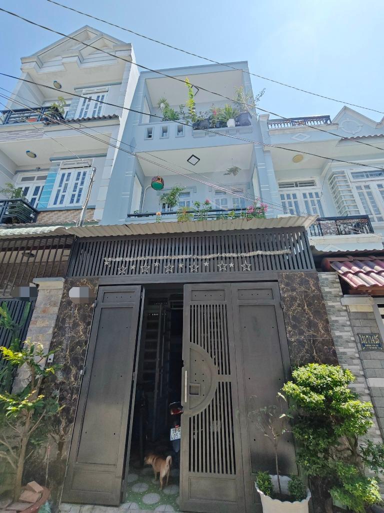 Bán nhà 3 tầng-Tân Thới Hiệp20, Q12,Hẻm 5m,Giá hơn 4tỷ xíu. CHÍNH CHỦ XÂY Ở- KIÊN CỐ TỈ MỈ