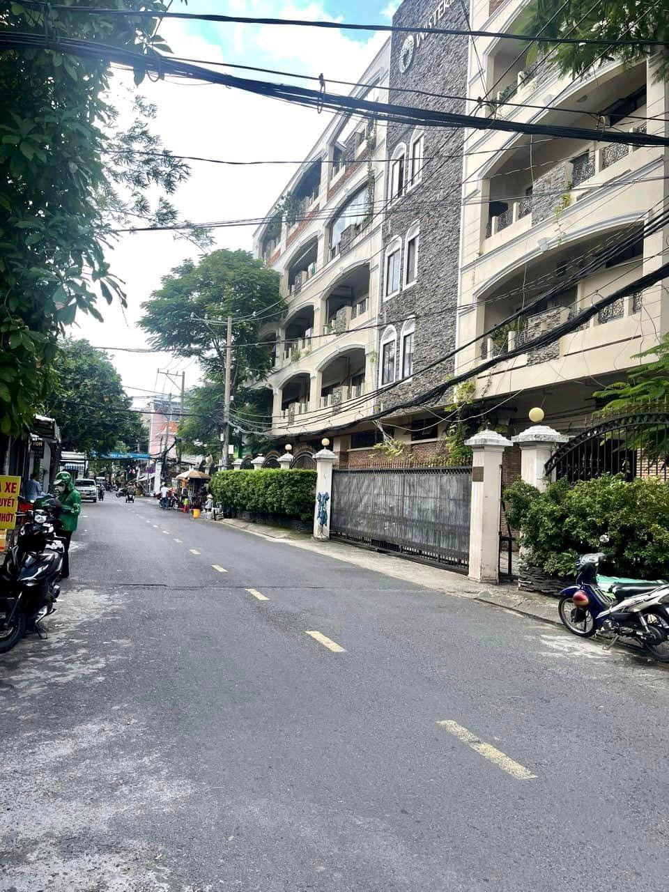 Tin được không đã tìm được KHO BÁU Nguyễn Văn Khối 64.5m2 3 tầng HXH ở ngay sát CV 4.99 tỷ