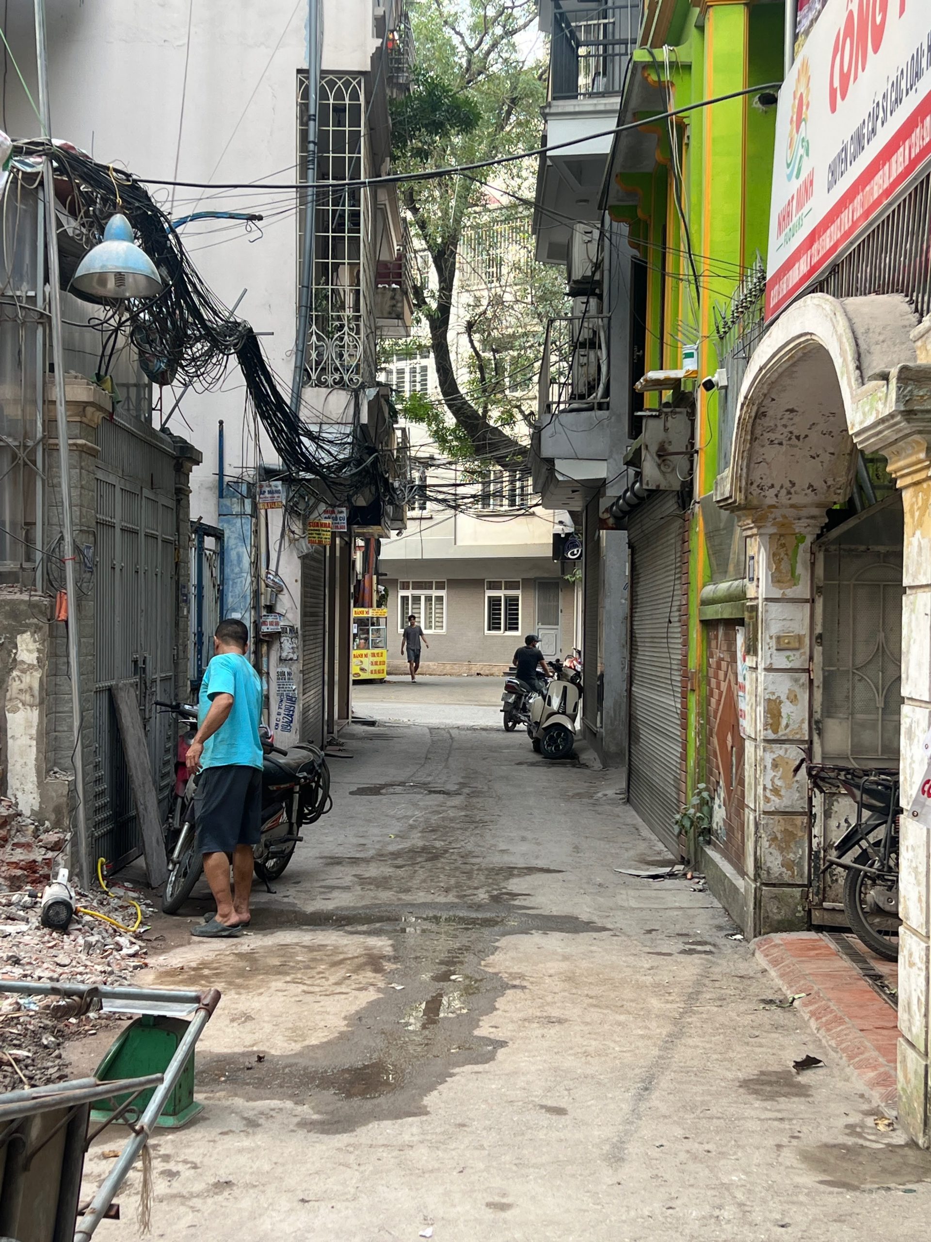 BÁN NHÀ RIÊNG PHỐ TAM KHƯƠNG QUẬN ĐỐNG ĐA . Ô TÔ VÀO NHÀ 85M CHÀO 18 TỶ CÓ TL.