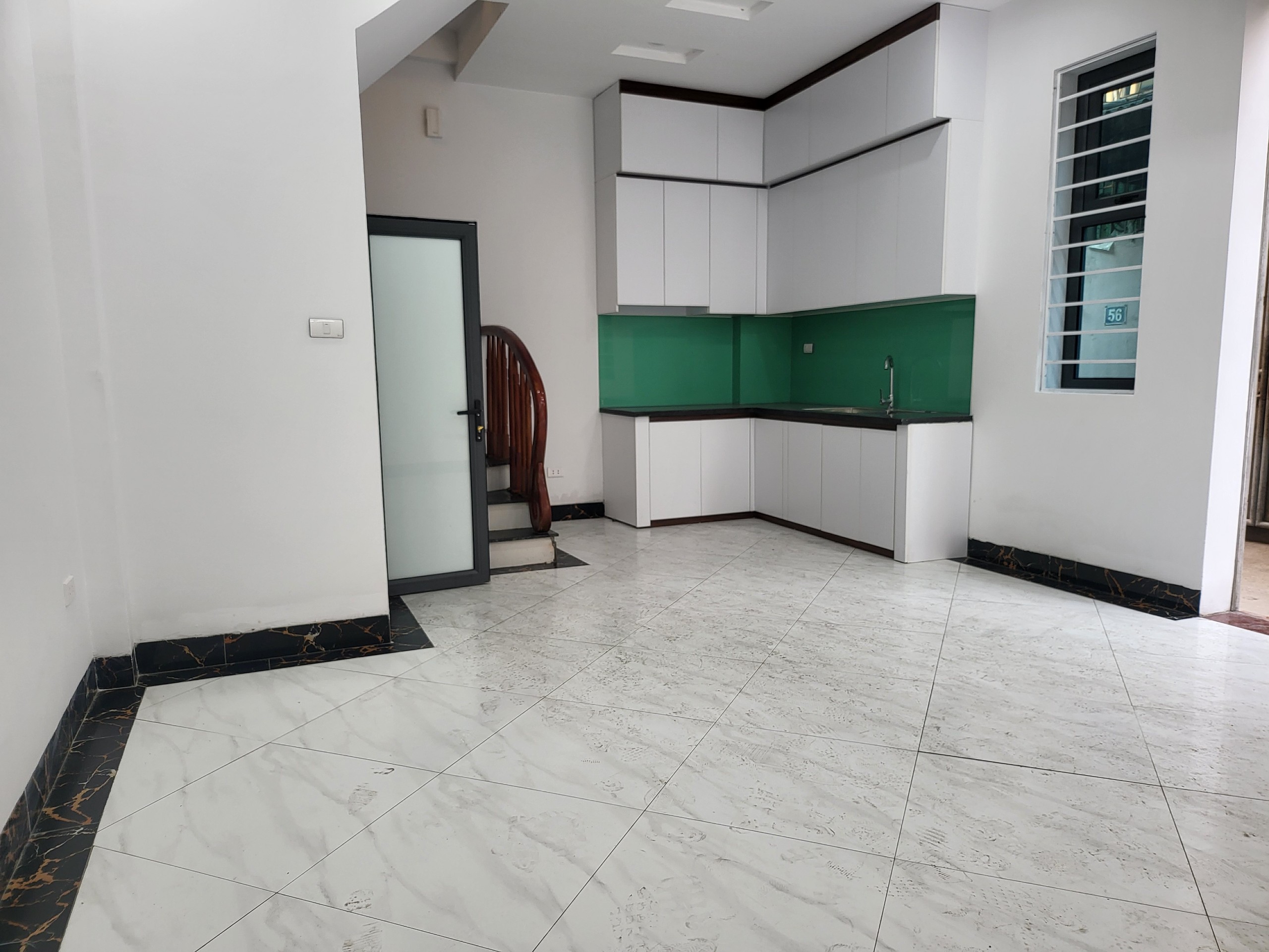 Bán nhà gần đường Nguyễn Bặc Tứ Hiệp Thanh Trì - mặt tiền siêu rộng thoáng, ngõ thông - Nhà mới DT 32m x 5 tầng