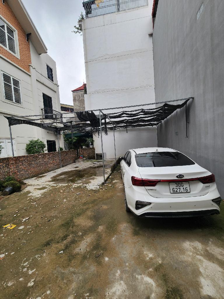 Hàng Hiếm !!! Bán đất Thạch Bàn oto đỗ cổng chỉ 2,x tỷ T.Lượng LH: 0936123469