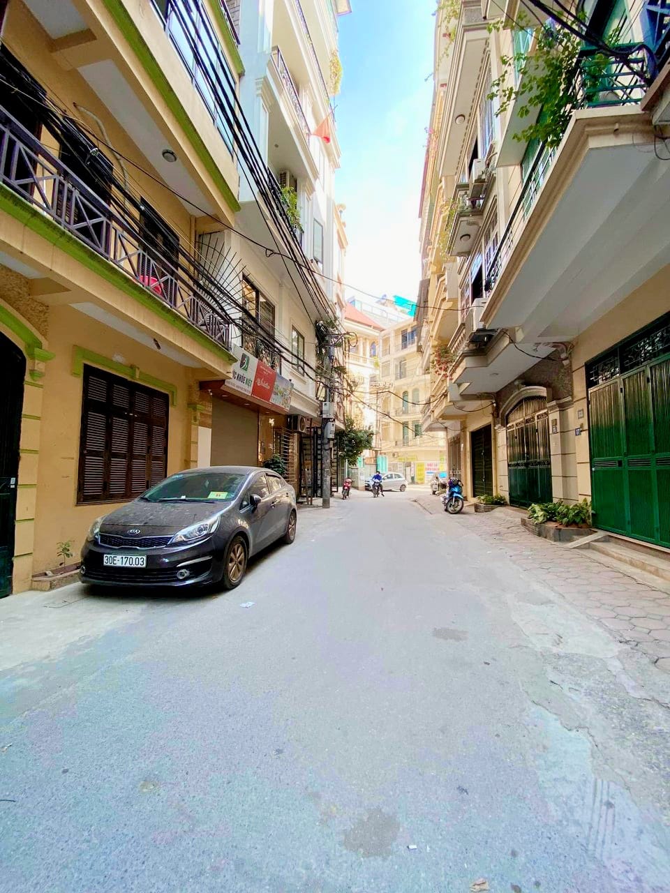 BÁN NHÀ HỒ BA MẪU DT:35M2 x 4 TẦNG x MT:4M x 3 NGỦ GIÁ:4.5 TỶ QUẬN ĐỐNG ĐA.