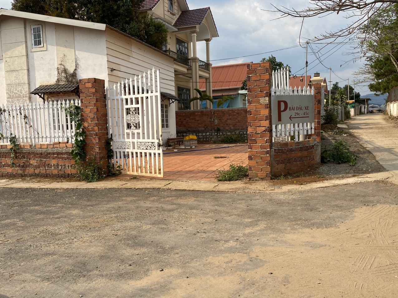 BÁN ĐẤT ĐẸP CÓ SẴN NHÀ CẤP 4- Vị Trí Đắc Địa Tại Xã Tà Nung,Tp Đà Lạt, Lâm Đồng