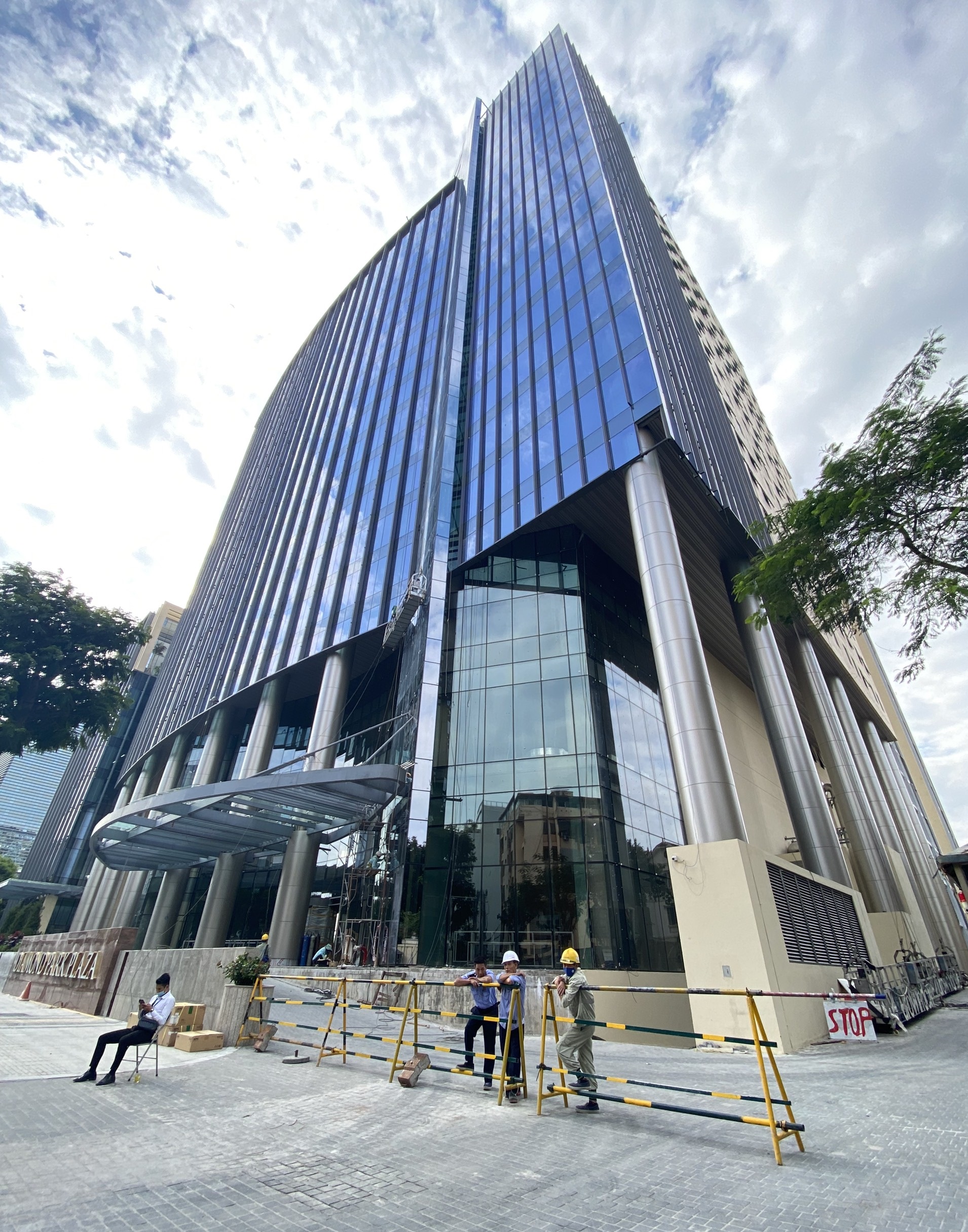 Mới nhất! Cho thuê văn phòng 200m2 đến 2000m2 tòa Diamond Park Plaza, view hồ Thành Công