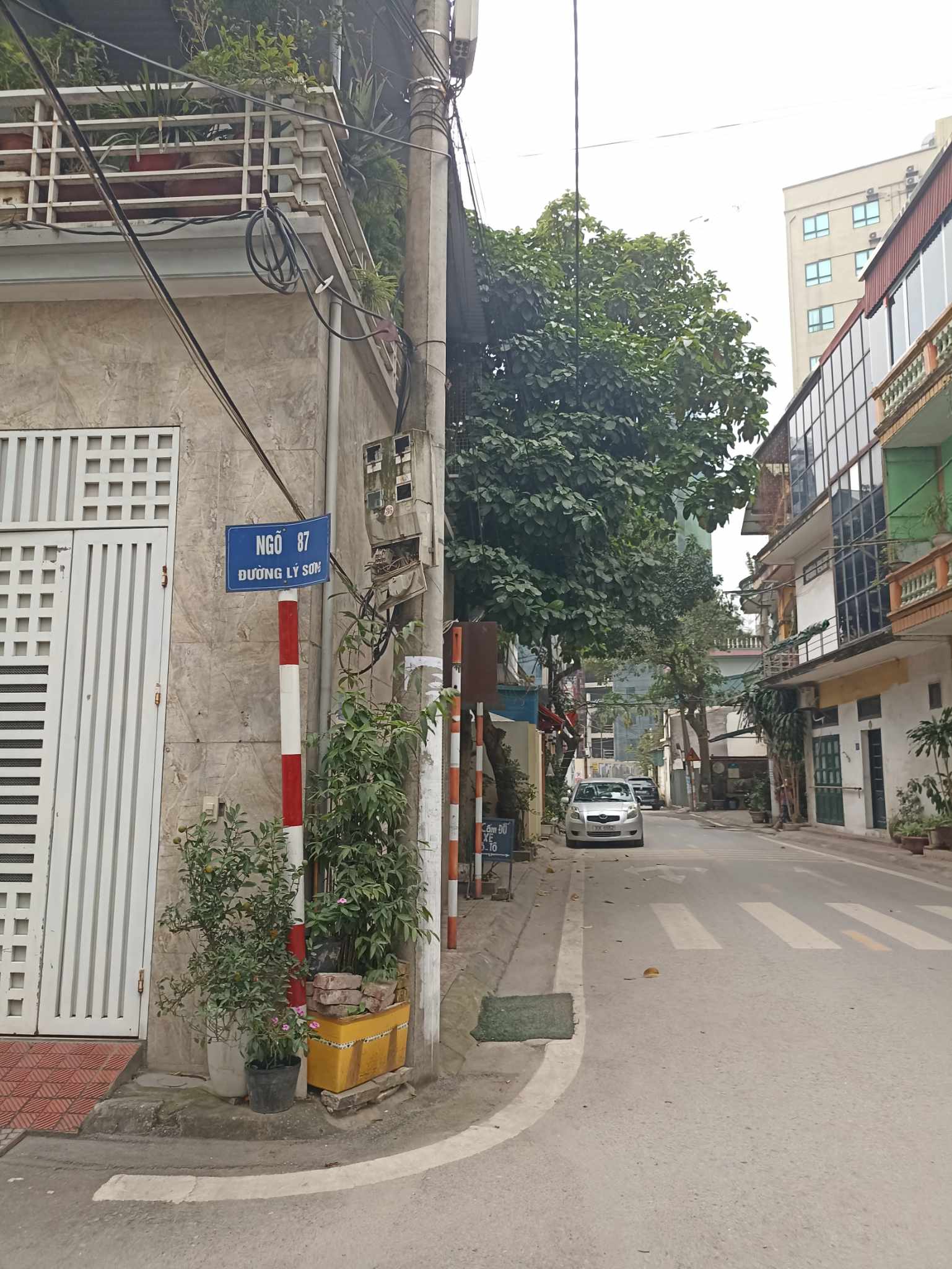 Cần bán nhà đường Lý Sơn Z133 Ngọc Thụy: 70m2, 1T, MT 6.5m, giá 4.8 tỷ, chia lô, ô tô.