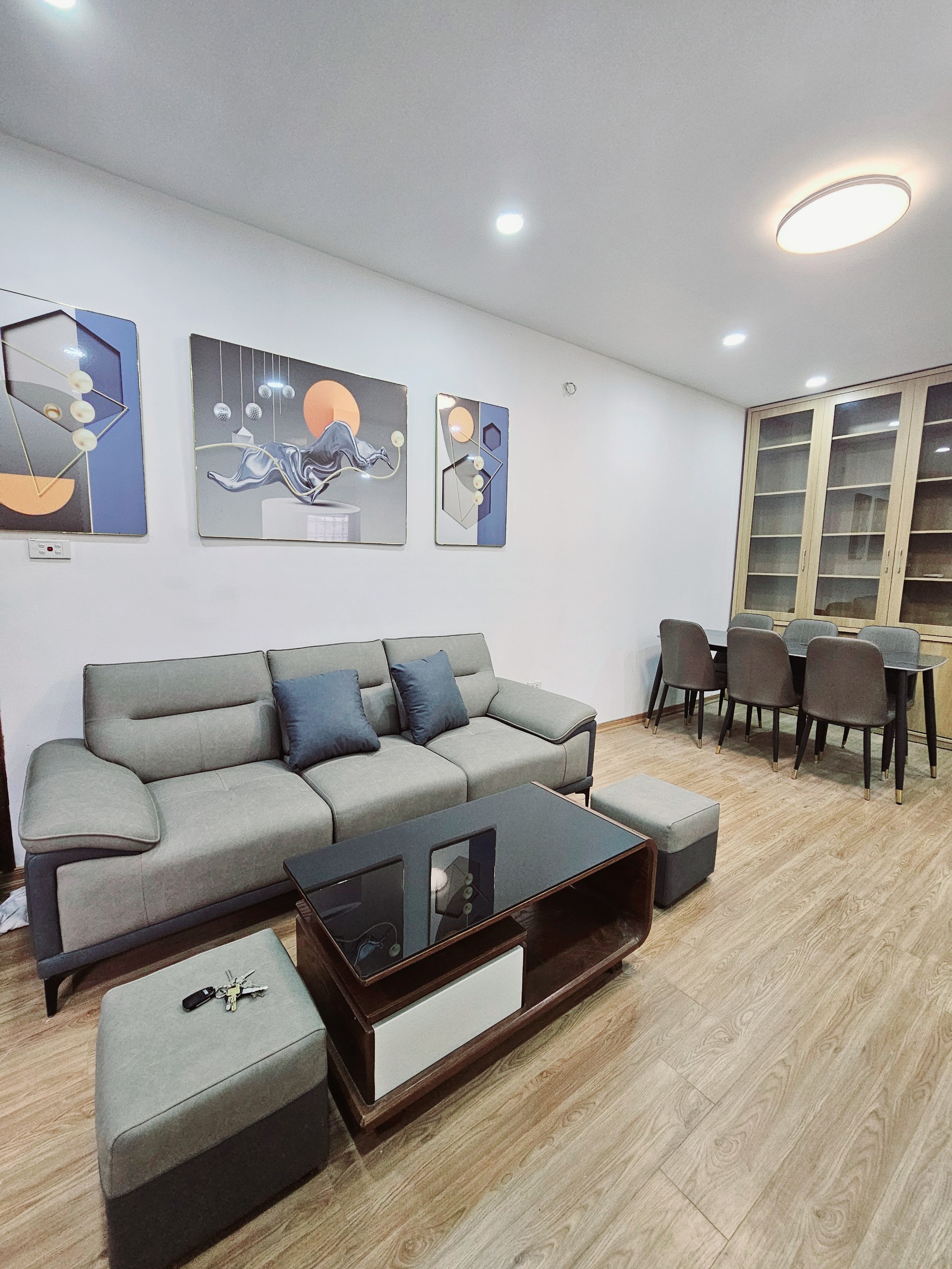 Bán căn hộ tầng 2 khu tập thể dệt 8/3 quận Hai Bà DTSD 60m2 full đổ giá 2.1 tỷ