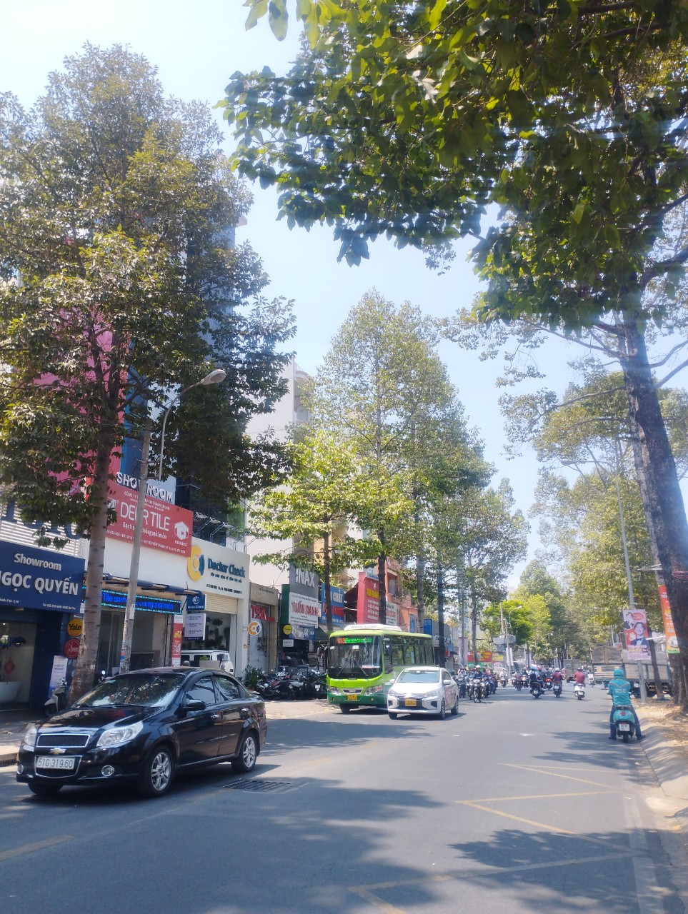 Ngộp Mặt Tiền Bảy Hiền - Lý Thường Kiệt - Tân Bình 5x14m - 4 tầng