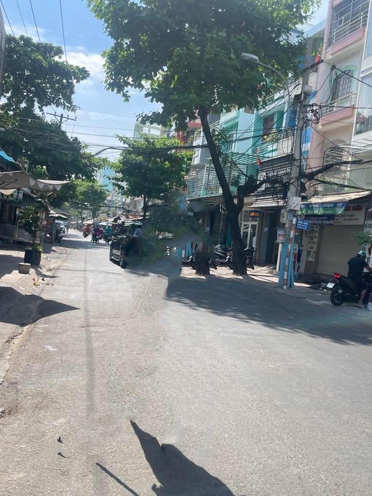 HẺM THÔNG 5M NGAY CHỢ RẠCH ÔNG Q8 –KINH DOANH TẤP NẬP