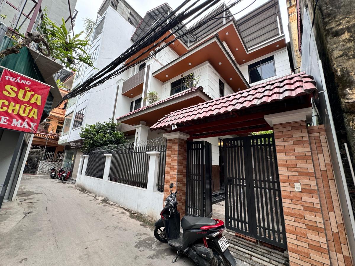 BIỆT THỰ CẦU GIẤY-Ở SƯỚNG-SỔ ĐẸP-NỘI THẤT XỊN 167M2,MT 12,5m,GIÁ 30 TỶ(THƯƠNG LƯỢNG)