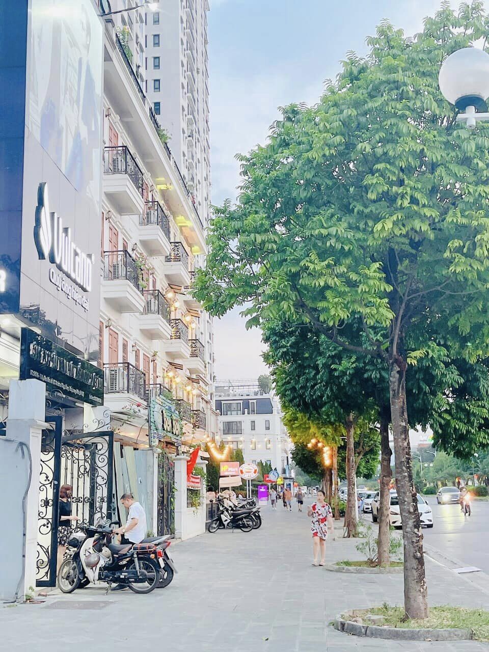 NÓNG & MỚI O9 2628 5559 BÁN. Nhà BTLK Dự Án Khu Nhà ở 319 Bồ Đề HC GOLDEN HỒNG TIẾN 226m², 5 tầng, MT 28m, Giá TL 105