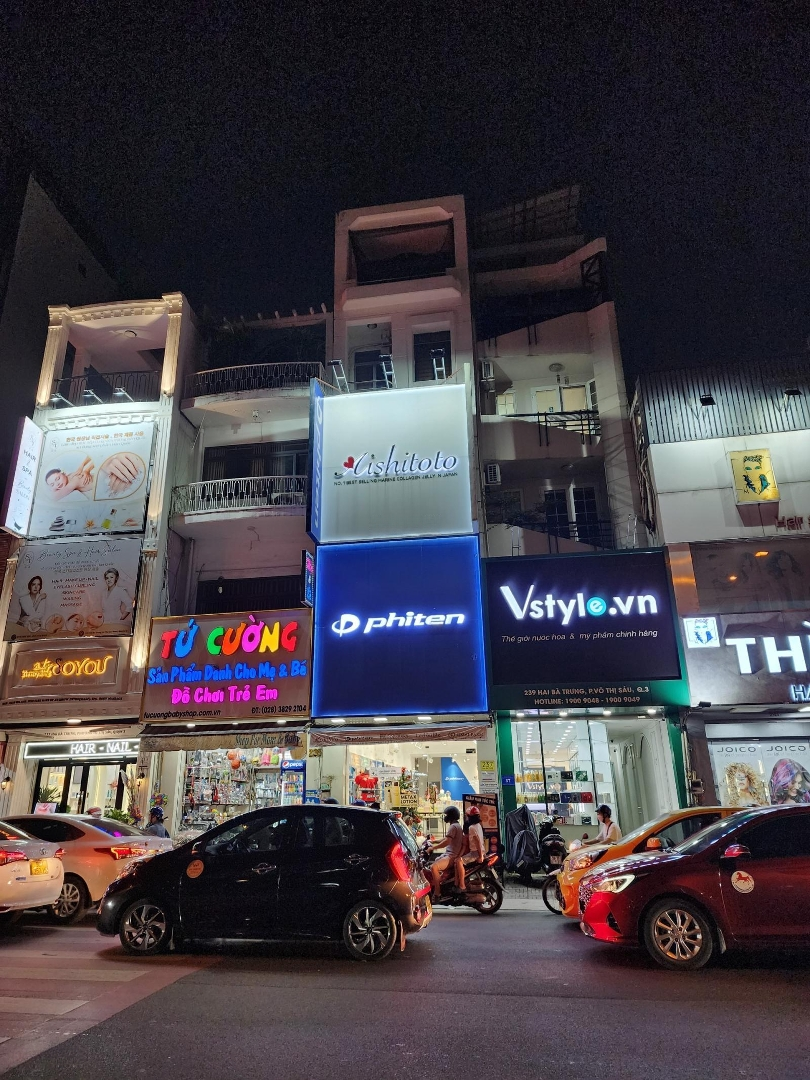 Cho thuê nhà mặt phố Hai bà trưng -Lê thanh nghị